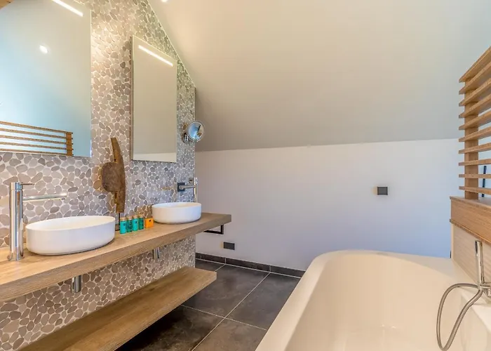 Villa Buytenplaats 193 *